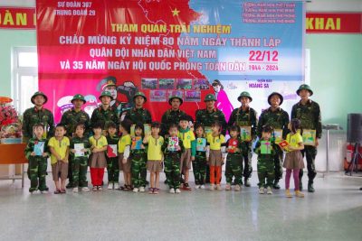 Trải nghiệm thăm quan doanh trại bộ đội ngày 22/12