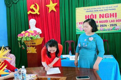 TỔ CHỨC HỘI NGHỊ VIÊN CHỨC – NGƯỜI LAO ĐỘNG NĂM HỌC 2024 – 2025